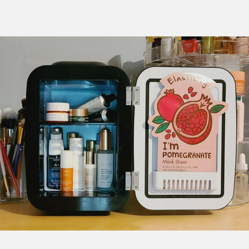 Boxycharm Mini Thermoelectric Cooler & Warmer Make Up Fridge, Black, Capacity 4L - Picture 2 of 16